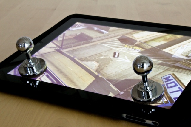 JOYSTICK-IT-on-iPad2.jpg