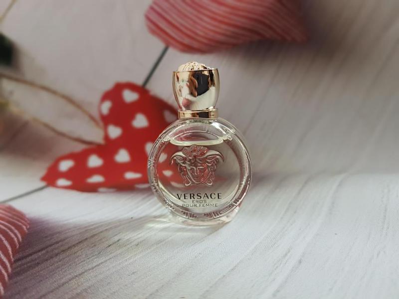 Nước hoa nữ Versace Eros Pour Femme by Versace 5ml