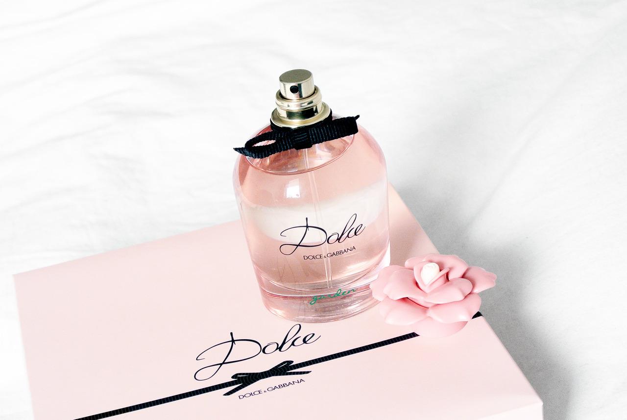 Kết quả hình ảnh cho NƯá»C HOA D&G GARDEN EDP 5ML