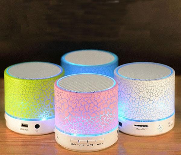 Loa mini bluetooth HLD-600 led nháy theo nhạc