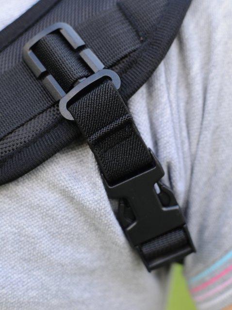 chammart-phụ-kien-thong-minh-day-deo-thao-tac-nhanh-dai-deo-may-anh-da-nang-quick-strap-focus-2.jpg