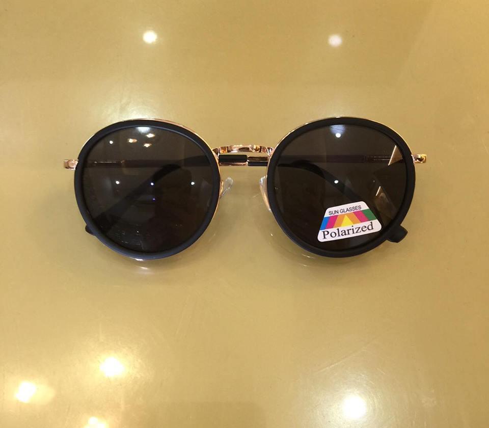 Kính râm Mắt tròn Mini thầy bói Hàn Quốc Tròng Phân cực - đường kính 4,3 (ĐEN)