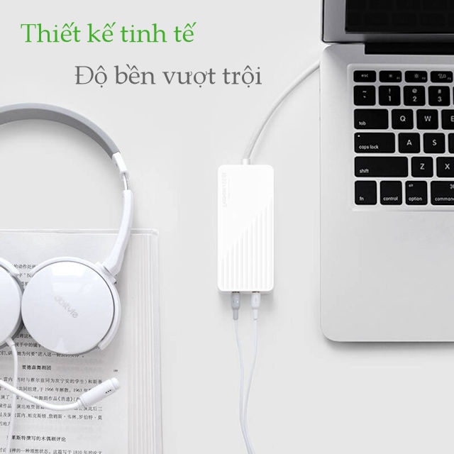 Hub USB 3 cổng 3.0 kèm 2 đầu mic và tai nghe cho âm thanh ngoài UGREEN CR134 Hub USB 3 cổng 3.0 kèm 2 đầu mic và tai nghe cho âm thanh ngoài UGREEN CR134