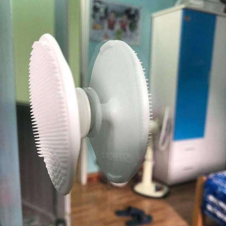 Miếng rửa mặt silicon Sephora