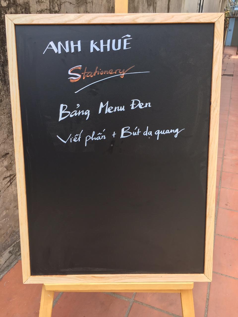 Bảng đen viết bút khung gỗ- bảng menu đen 50*70cm kết hợp Giá gỗ đỡ bảng (Kèm quà tặng)