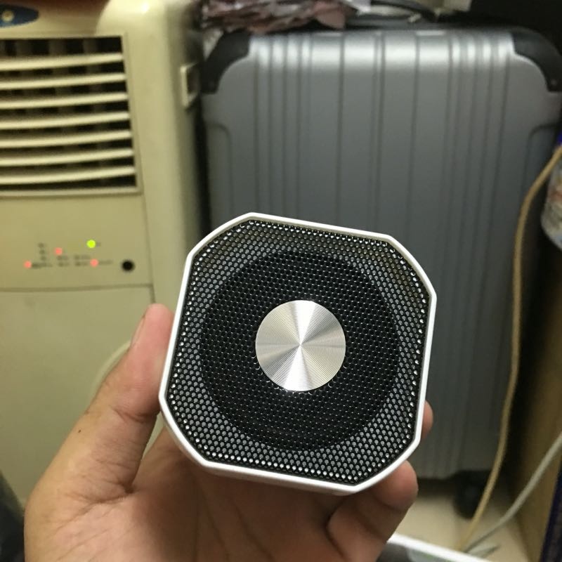 loa bluetooth mini T2306A - âm thanh cực hay có đèn led 5