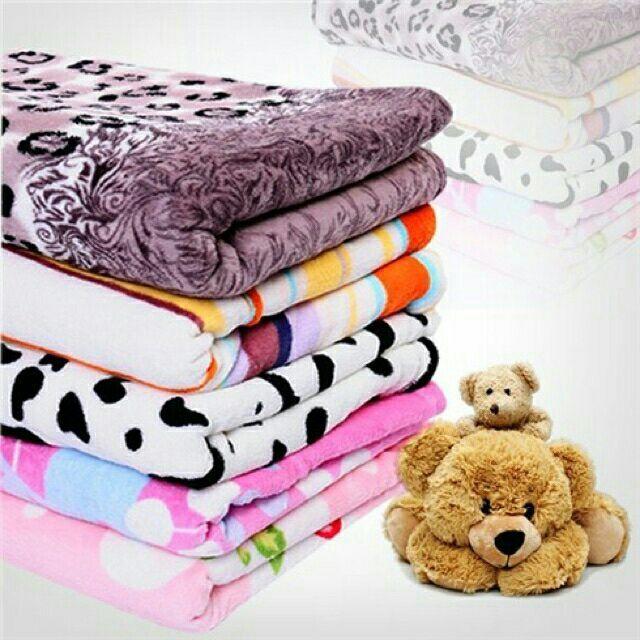 Mền Tuyết Nhung 1m8 x 2m loại dày đẹp