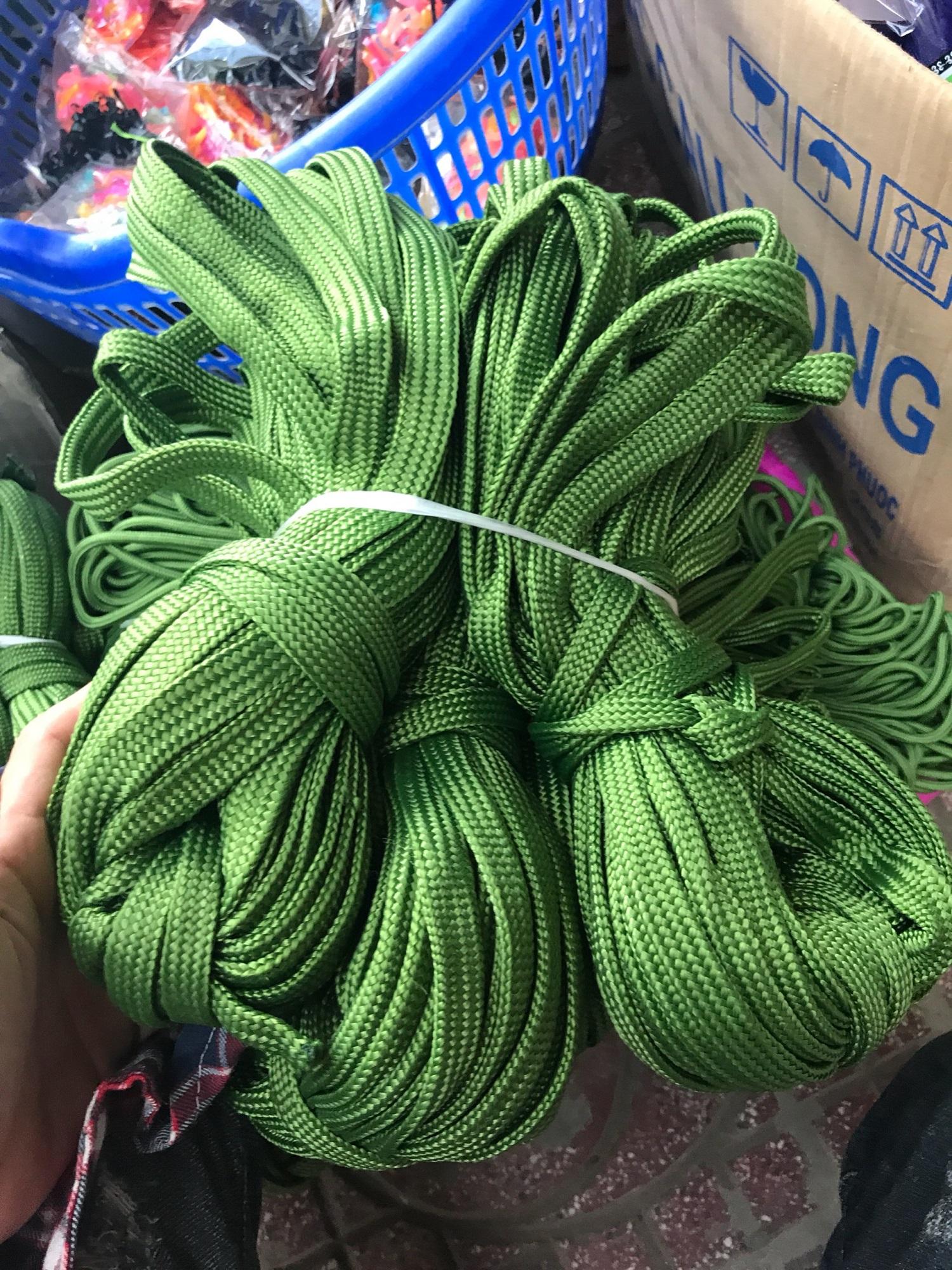 quận dây dù xanh bản to