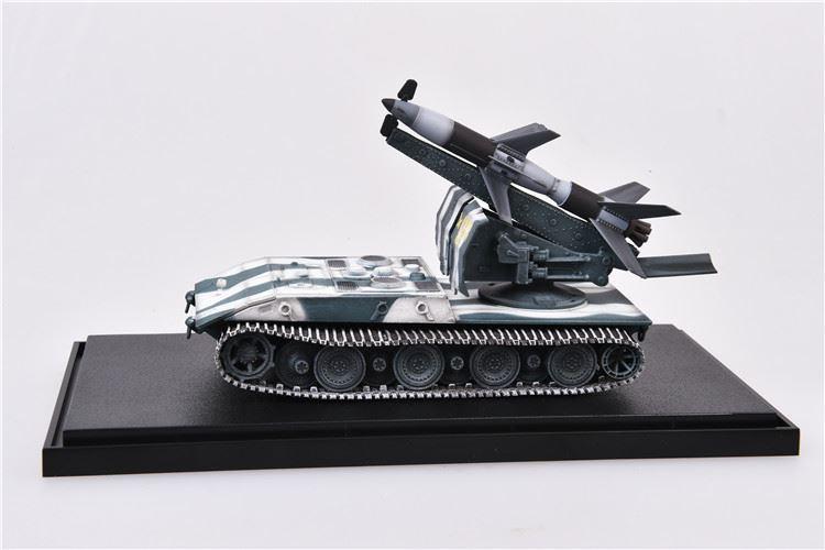 Mô hình thiết bị phóng Rheintochter 1 tỉ lệ 1:72