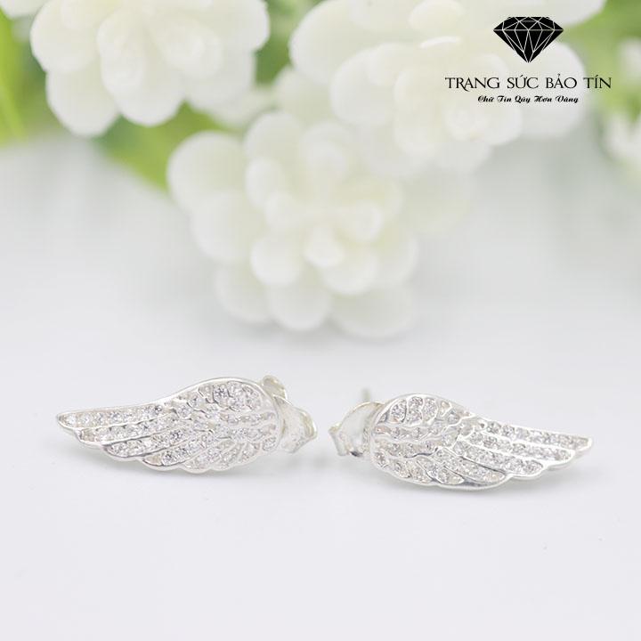 Khuyên tai nữ, khuyên tai nữ đẹp, bông tai nữ dễ thương, bông tai nữ đẹp, khuyên tai bạc nữ, bông tai bạc nữ, bông tai đẹp cho nữ, khuyên tai ngọc trai, bông tai cánh thiên thần đính đá trắng chất liệu bạc cao cấp - bảo tín