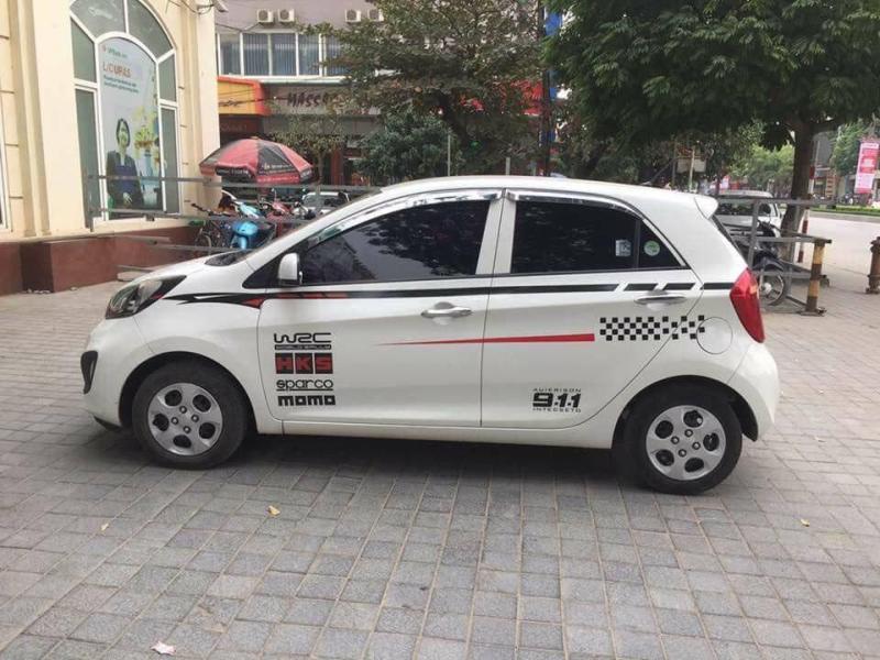 Tem dán sườn xe ô tô