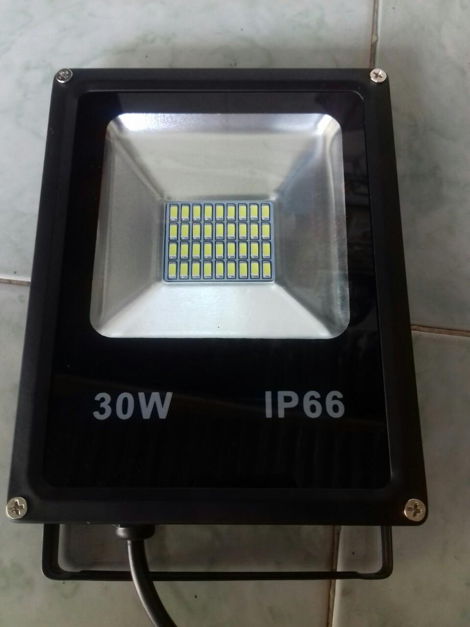 Đèn pha led mỏng ip 30w