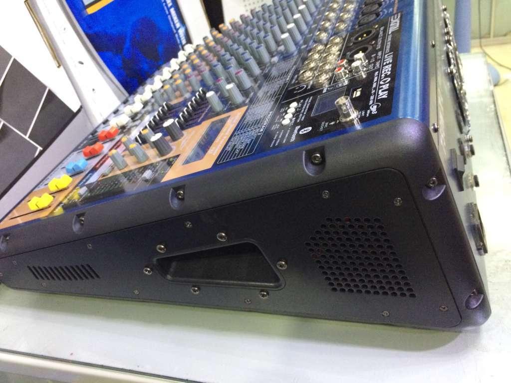 Mixer Soundcraft PMX-806D