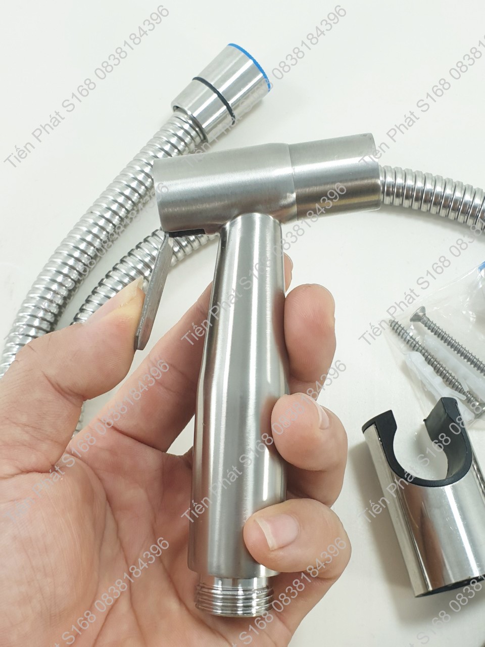 [HCM]Bộ Vòi Xịt Vệ Sinh INOX 304 ( Hàng Loại 1) Đủ Bộ gồm tay xịtdây và cài xịt BH 2 năm 1 đổi 1.Vòi xịt vệ sinh (toilet) Inox 304 (đủ bộ)Vòi Xịt Vệ Sinh Inox 304 Vòi Xịt Bồn Cầu Vòi Rửa Vệ Sinh Vòi Toilet Vòi Rửa Bồn Cầu