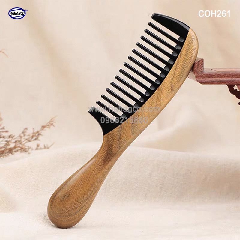 Lược gỗ bách xanh răng thưa - lược ghép sừng kiểu dáng châu âu chải tóc xù, rối - coh261 - hahanco
