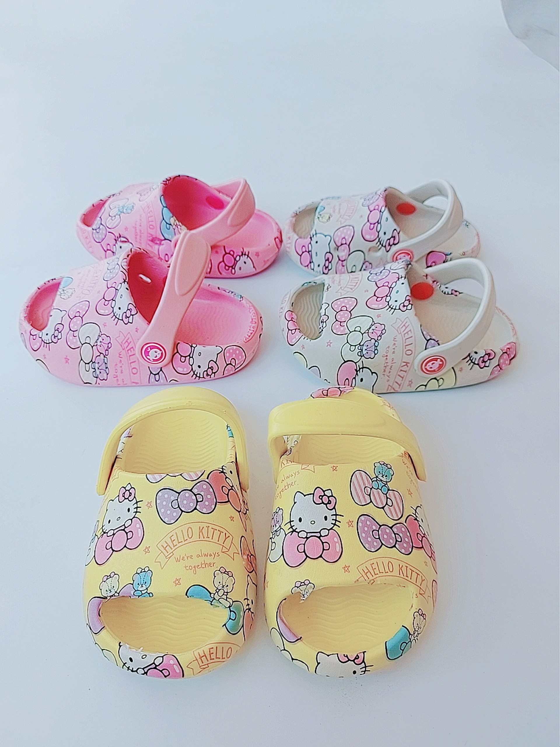 Dép quai hậu bánh mì in hình kitty dkt39 cho bé gái