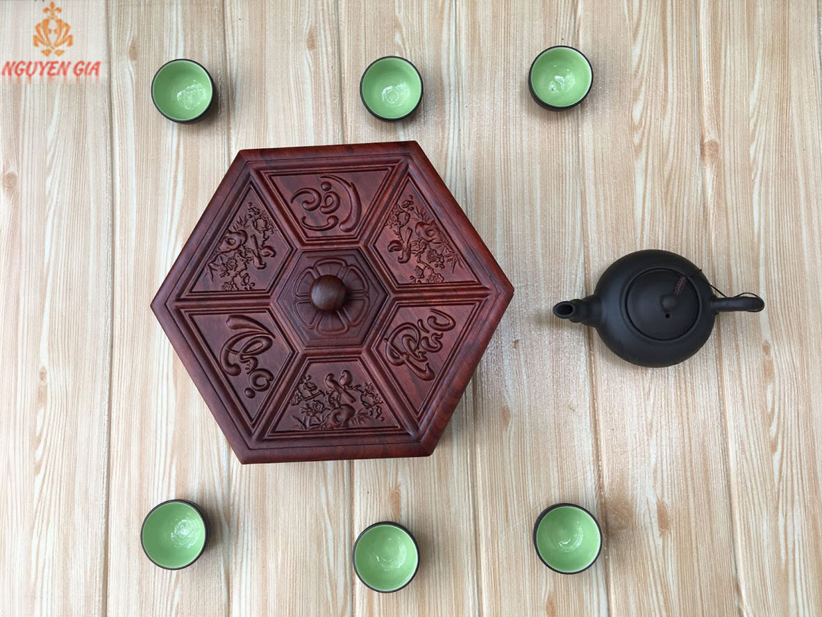 Khay đựng bánh kẹo tết mứt tết sang trọng bằng gỗ mẫu Phúc Lộc Thọ trạm khắc tinh xảo sắc nét mang lại sức khỏe phúc vận tài lộc sự trường thọ cho gia đình