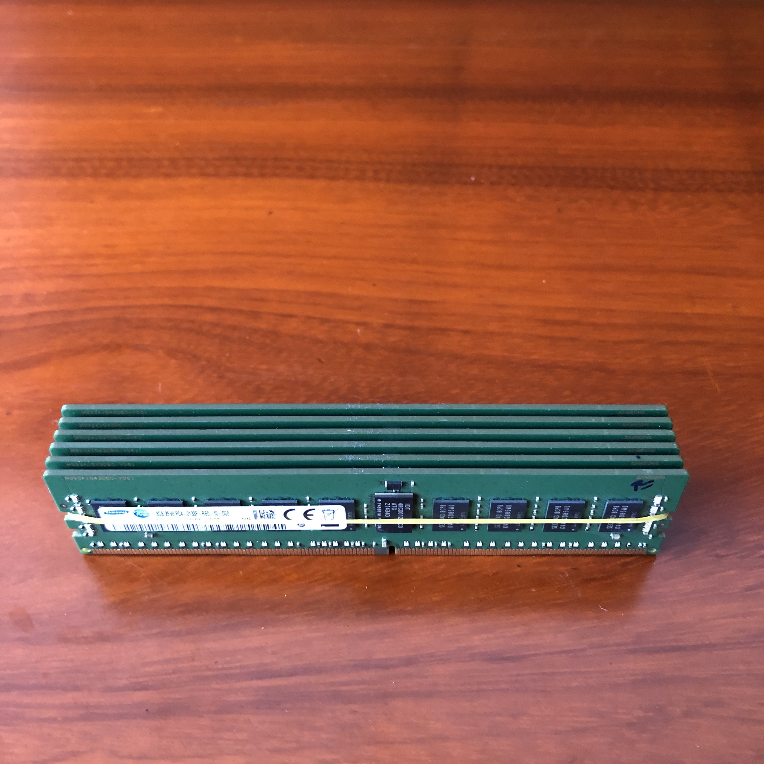 Ram ddr4 ecc reg 8g buss 2133 dùng cho main x99 hoặc máy trạm