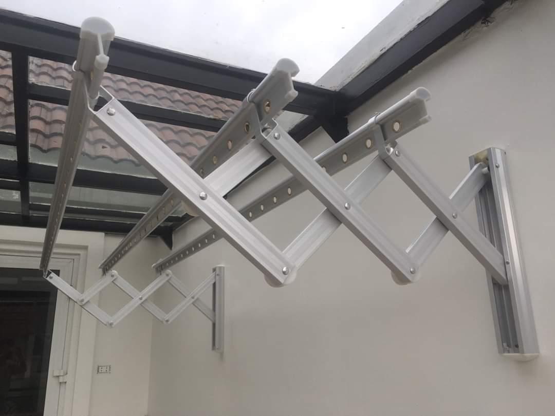 Giàn phơi gắn tường nhôm cao cấp