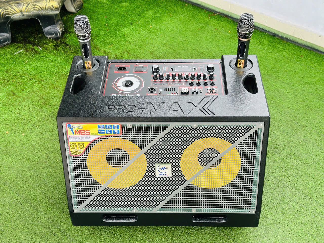  Loa Kéo Karaoke MTMAX K28 Pro – Công Suất 500W 6 Loa 3 Đường Tiếng Âm Thanh Đa Hướng Kèm 2 Micro Hát Nhẹ Núm Chỉnh Kim Cương Sang Trọng 