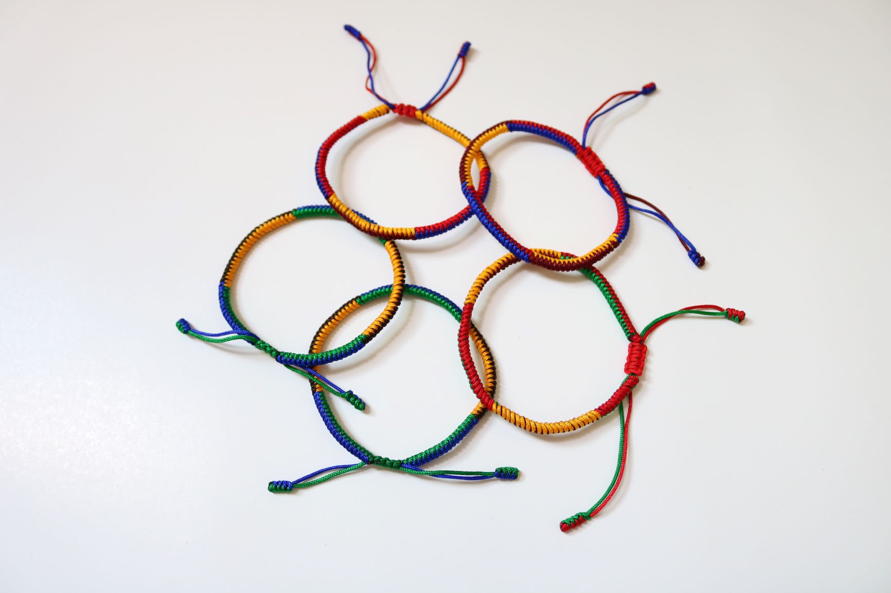 Vòng tay chỉ may mắn Nepal