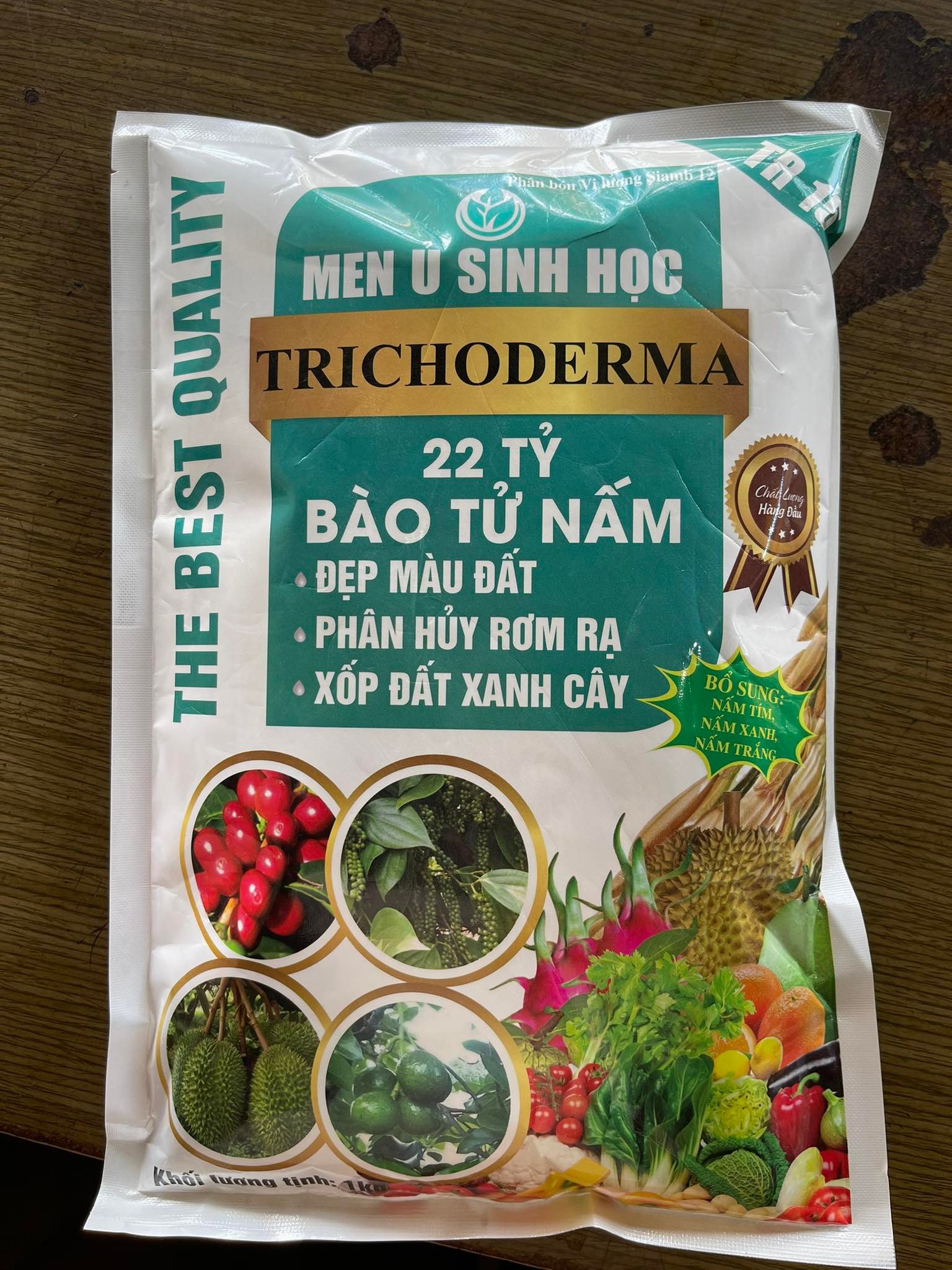 Men vi sinh trichoderma - tricoderma ủ phân, ủ rác thải và ủ đậu tương gói 1 kg