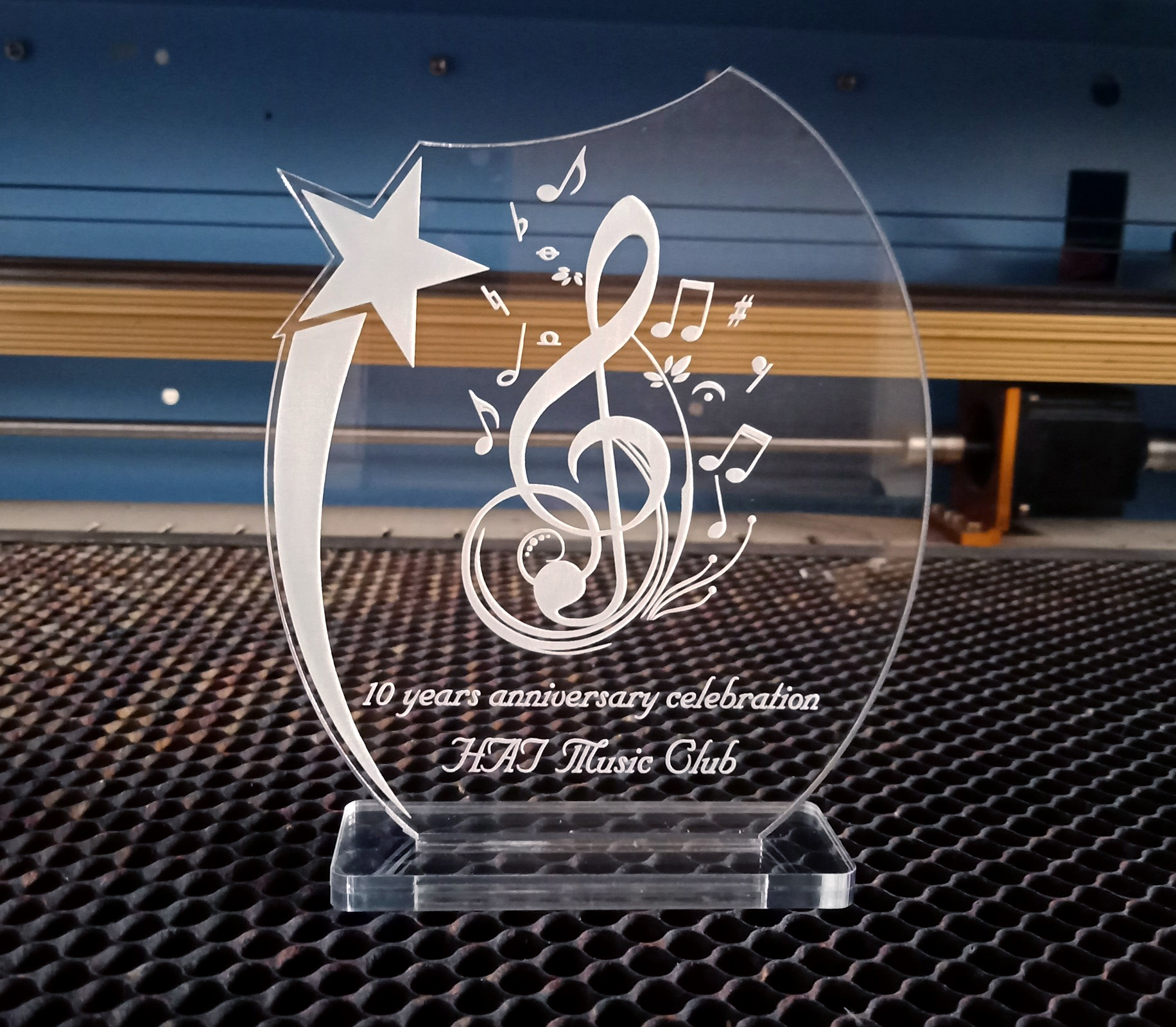 Kỷ Niệm Chương khắc theo yêu cầu, quà tặng kỷ niệm chương, kỷ niệm chương, cúp lưu niệm, quà lưu niệm