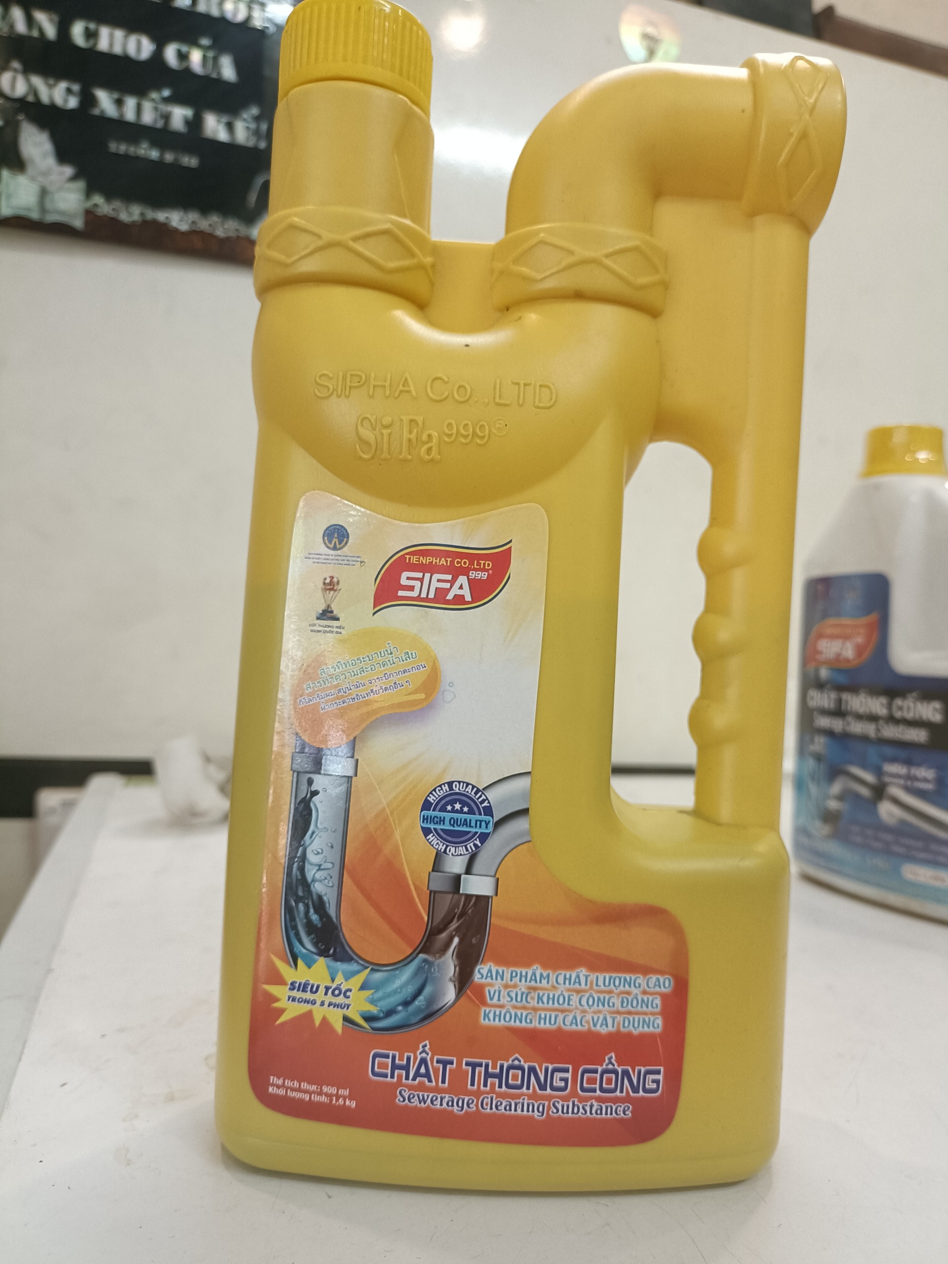 Nước thông cầu WC 1,6kg siêu tốc xử lý nhanh gấp 10 lần bột thông cống, đánh tan vải, tóc, mỡ, giấy báo trong vòng 1p