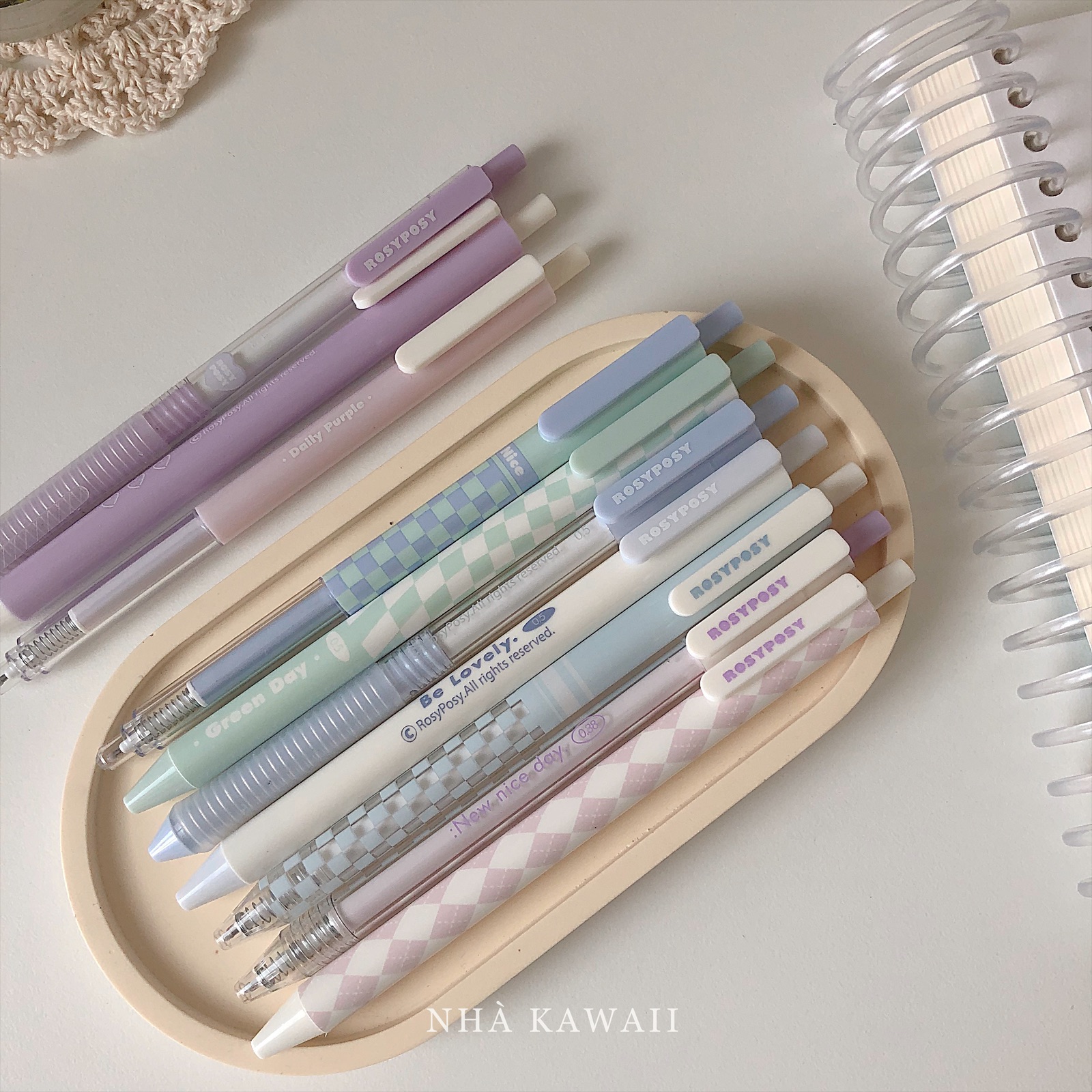 Set bút gel đen Rosy Posy phong cách Hàn Quốc theo tone màu xinh xắn