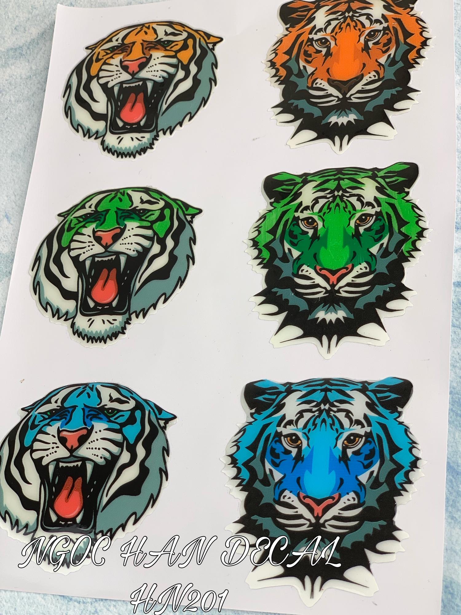 Tem nổi đầu cọp mẫu 1 có cán nhựa dẻo -- NGỌC HÂN DECAL