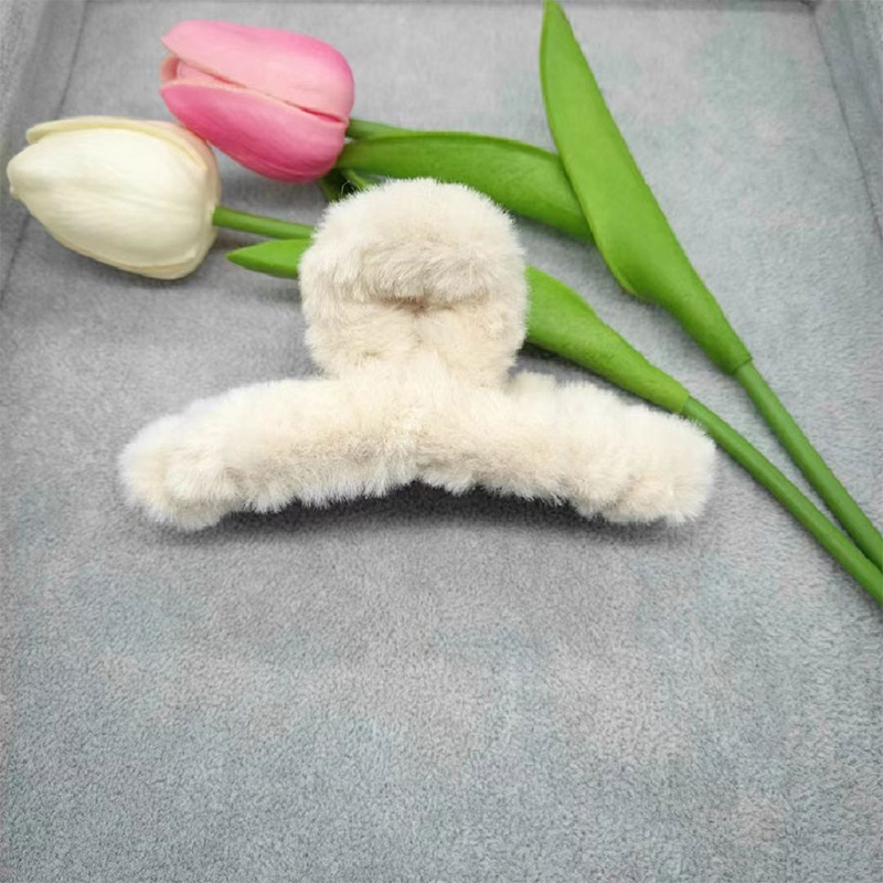 🌟 Clip tóc cá mập kẹp sau gáy Plush kẹp tóc cô gái Hàn Quốc tóc kẹp tóc mùa thu đông mềm mại lông FAVOURIE