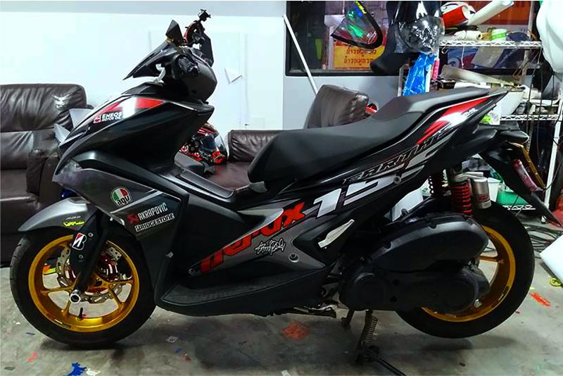 Tem trùm NVX đen đỏ trắng - Độ dán team trùm decal xe máy NVX đen đỏ trắng - Team trùm decal xe máy NVX rẻ đẹp và chất