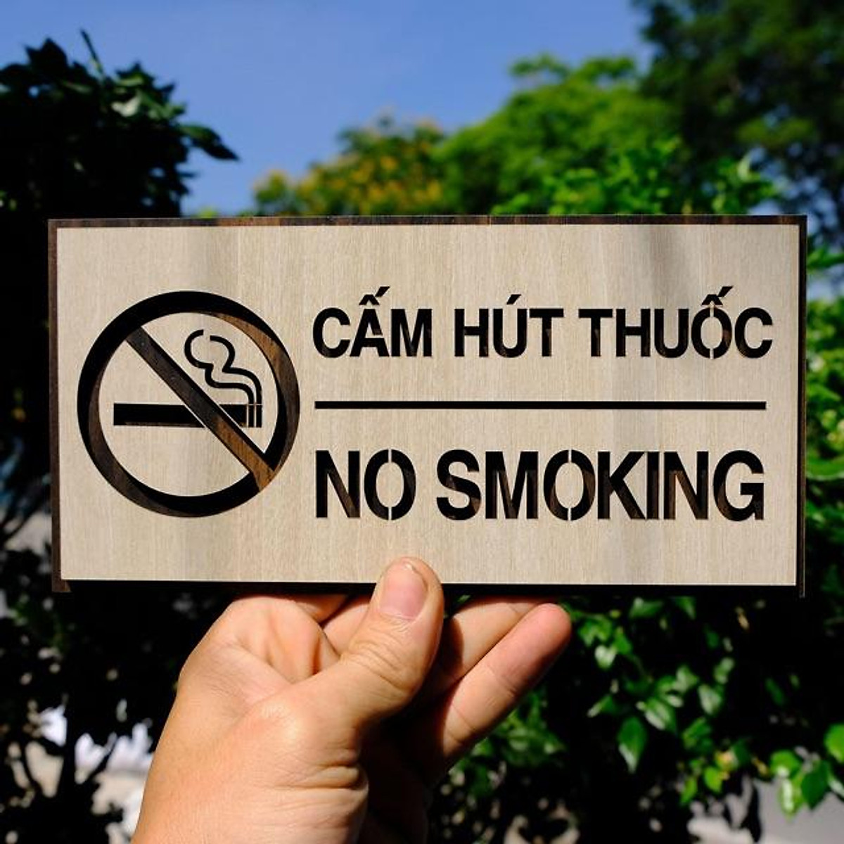 Bảng gỗ cấm hút thuốc