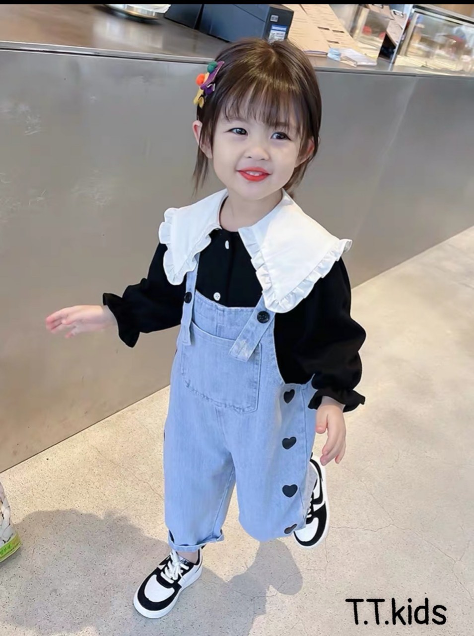 SÉT YẾM JEANS QUẦN THÊU SƯỜN VÀ ÁO CỔ BÈO  BÉ GÁI 13-25KG