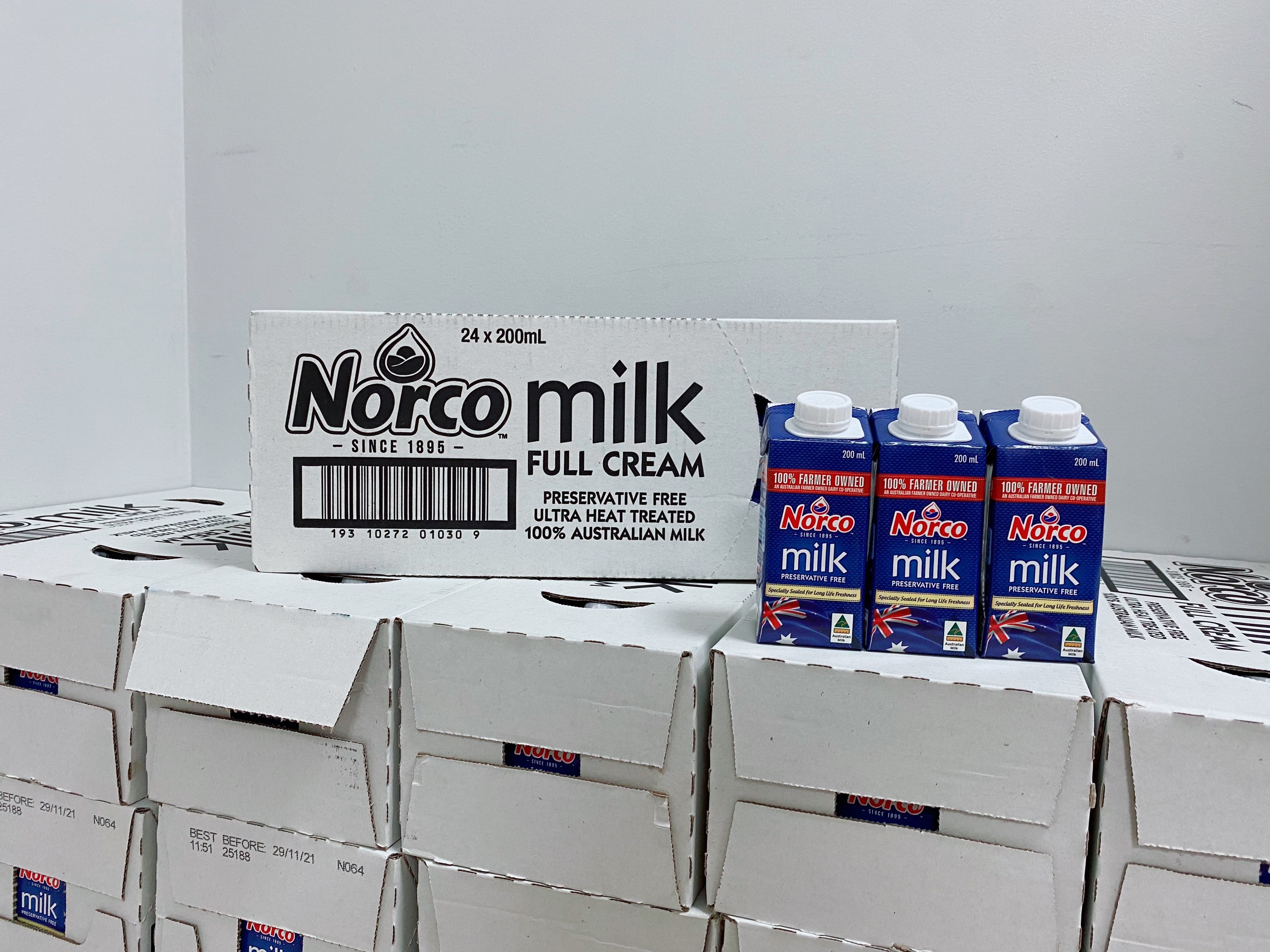 Sữa tươi nguyên kem norco nội địa úc thùng 24 hộp 200ml