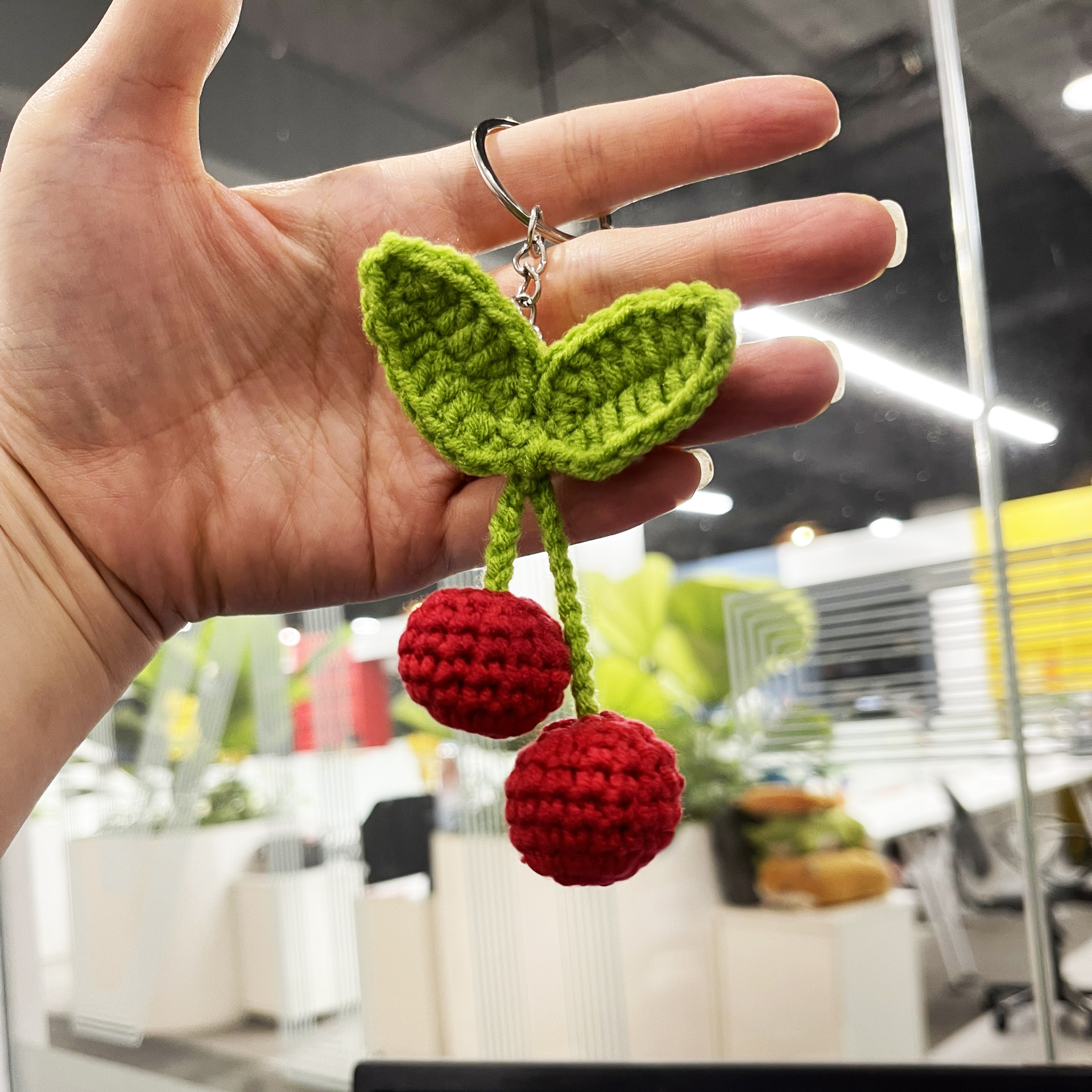 Móc treo chìa khóa handmade bằng len