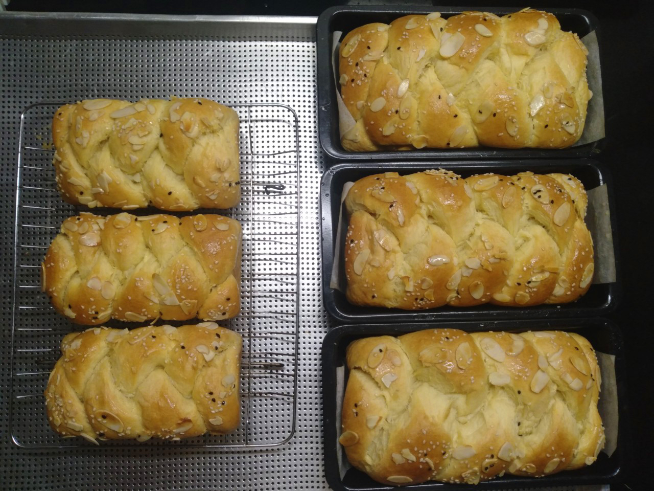 [HCM]Bánh mì hoa cúc Pháp 200gr - handmade