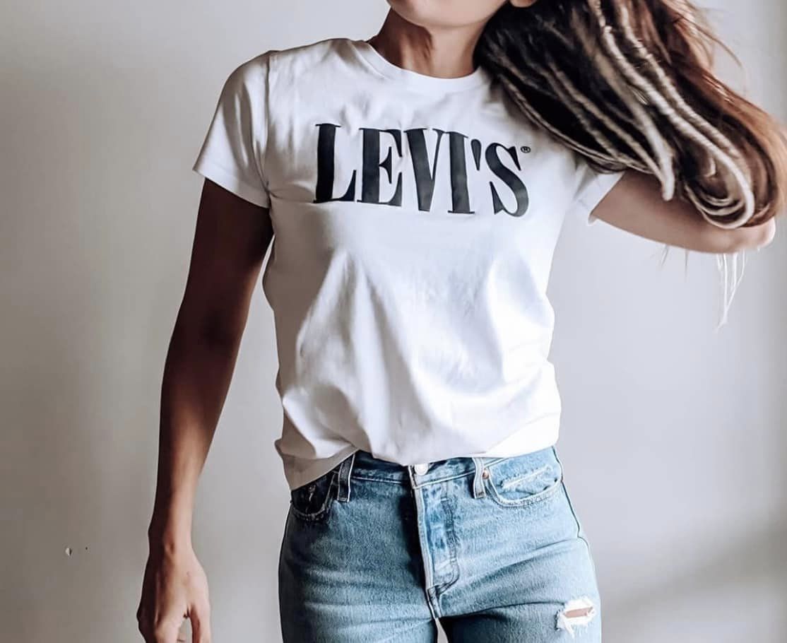 Áo thun trắng nữ Levi's, size M