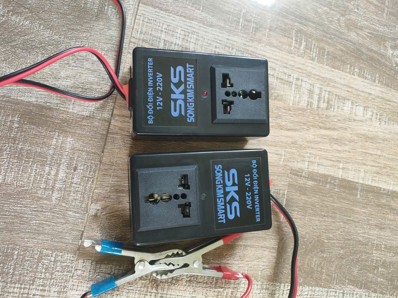 BỘ ĐỔI ĐIỆN 12V SANG 220VAC. BỘ KÍCH ĐIỆN INVERTER 12VDC - 220VAC
