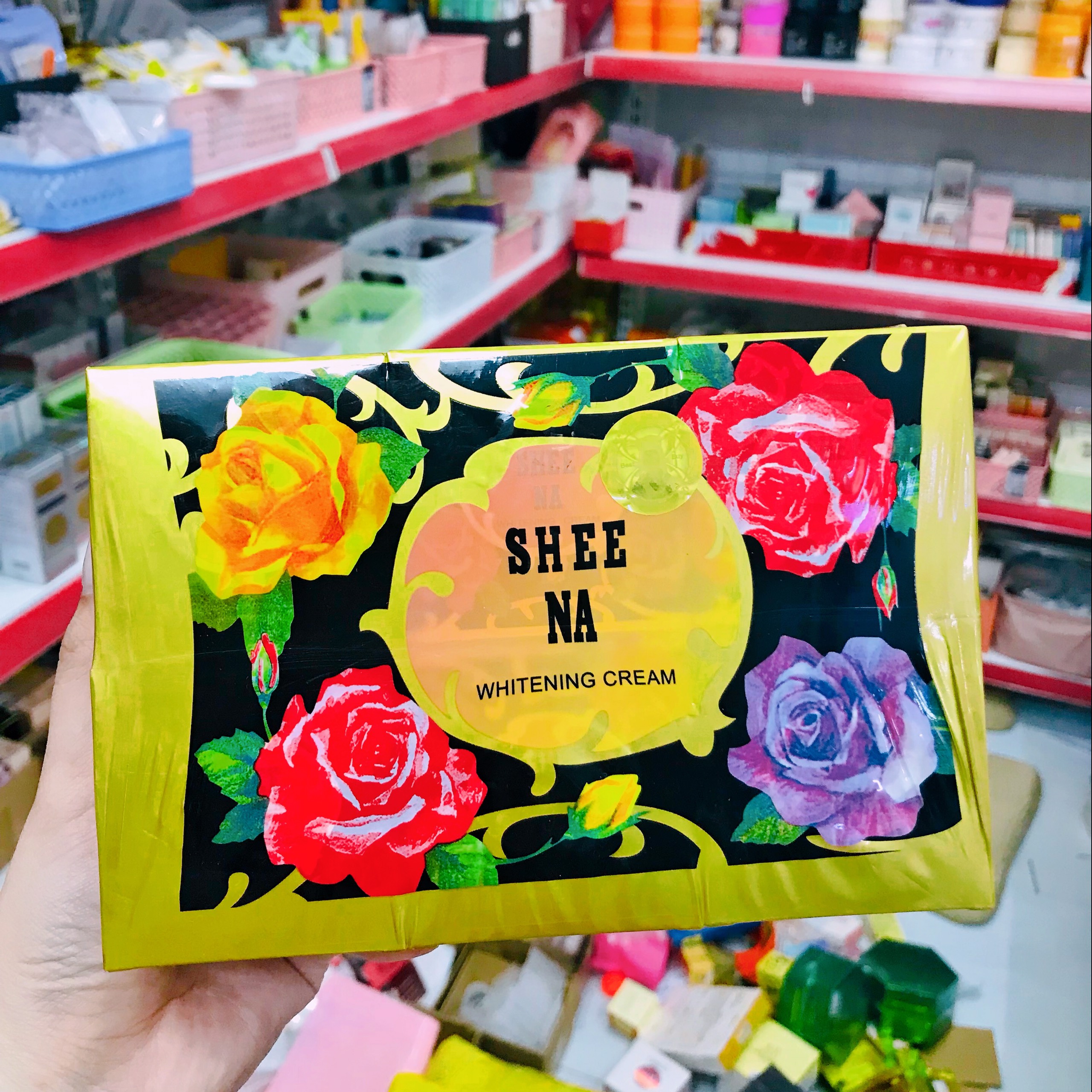 Kem dưỡng trắng da bông hồng đen shee na 5g