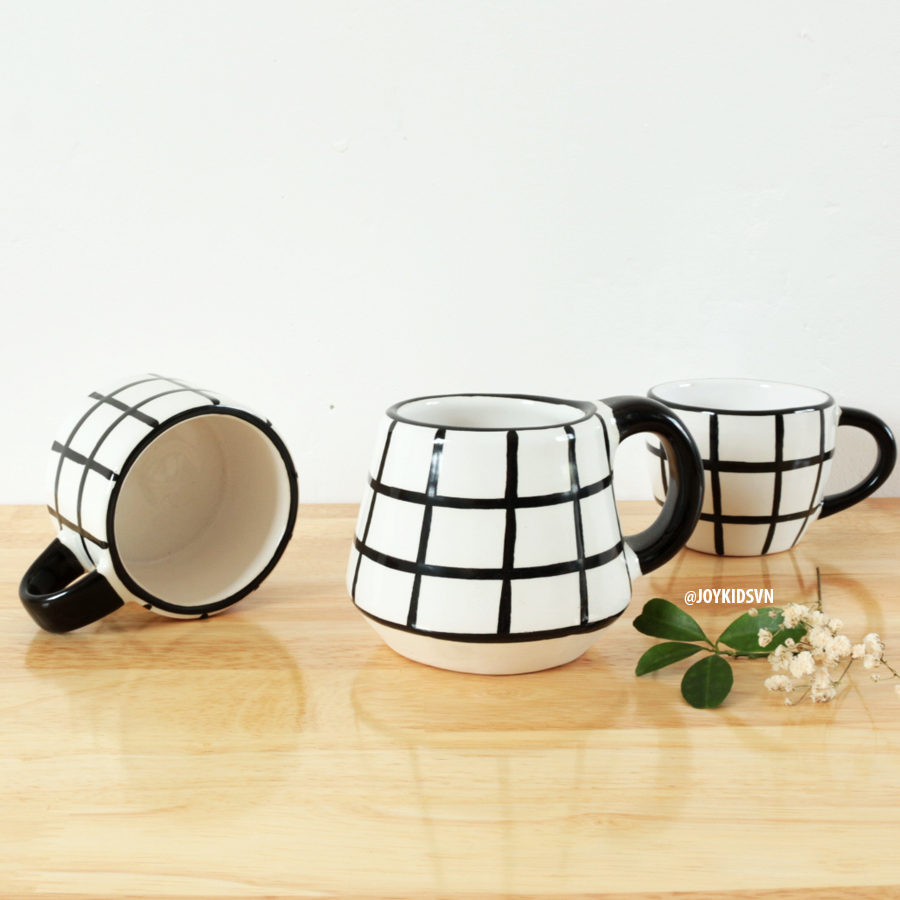 Ly gốm hoạ tiết caro trắng đen | Cốc gốm hoạ tiết caro trắng đen - Black and White Checkered Ceramic Mug | Traditional Vietnamese Ceramic Mug