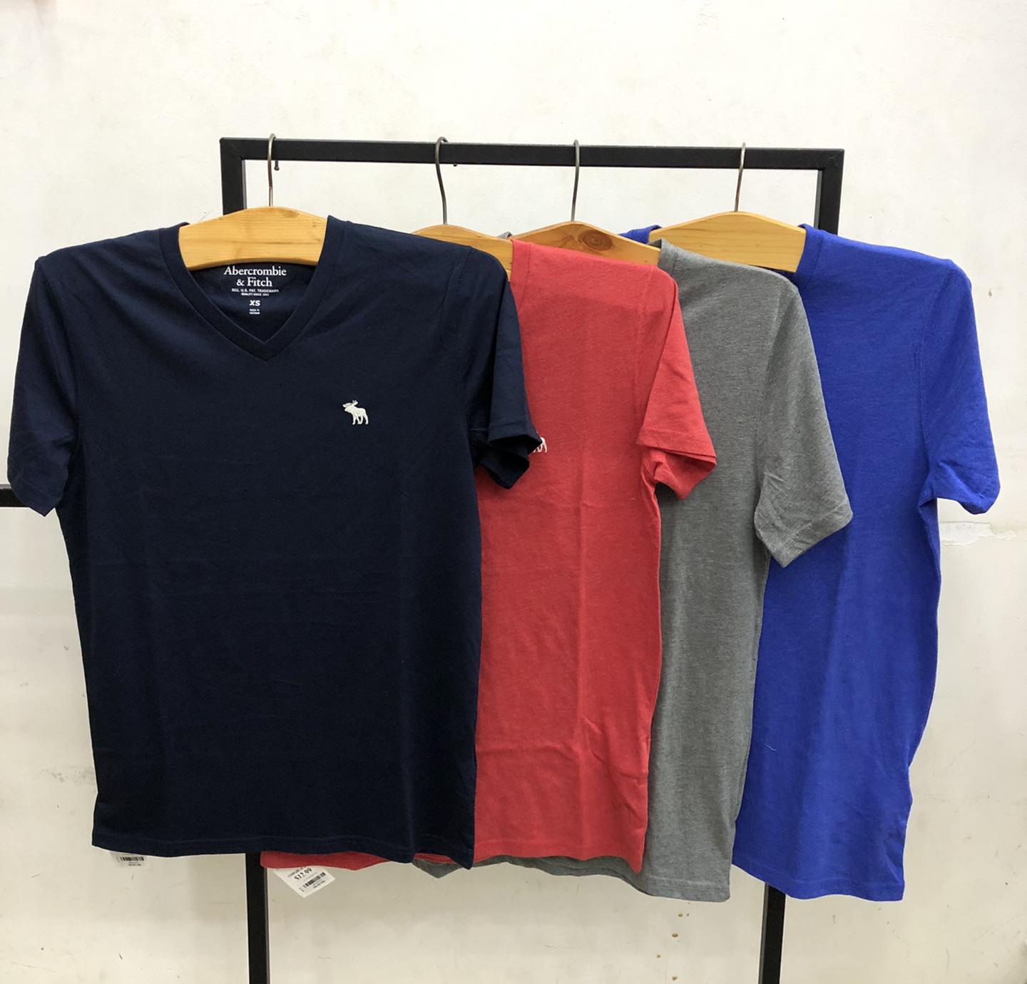 Áo thun nam cotton cổ tim xuất dư, áo thun nam vnxk