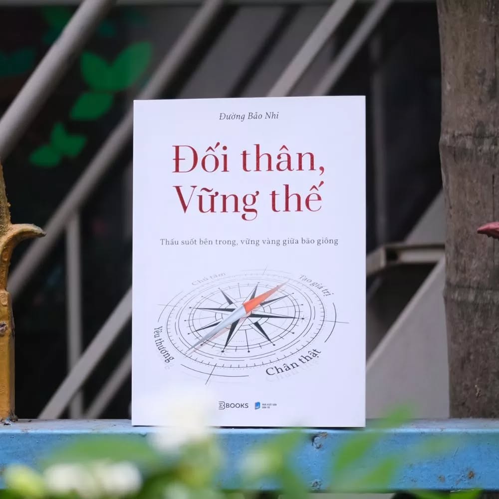 Sách - Đối Thân, Vững Thế - Đường Bảo Nhi