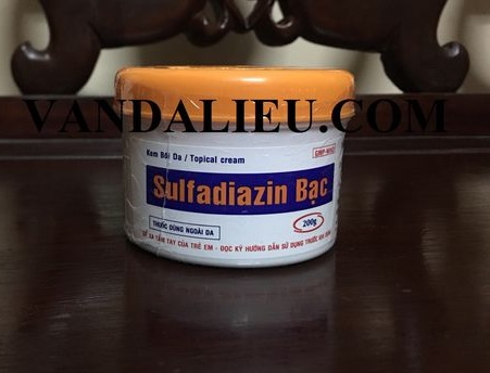KEM BÔI NGOÀI DA SUFADIAZIN BẠC - 200G ( HŨ ).