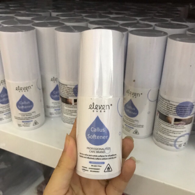 [HCM]Chai Xịt Mềm Da Chà Gót Eleven ( Sử dụng cùng Máy Chà Gót Chân )