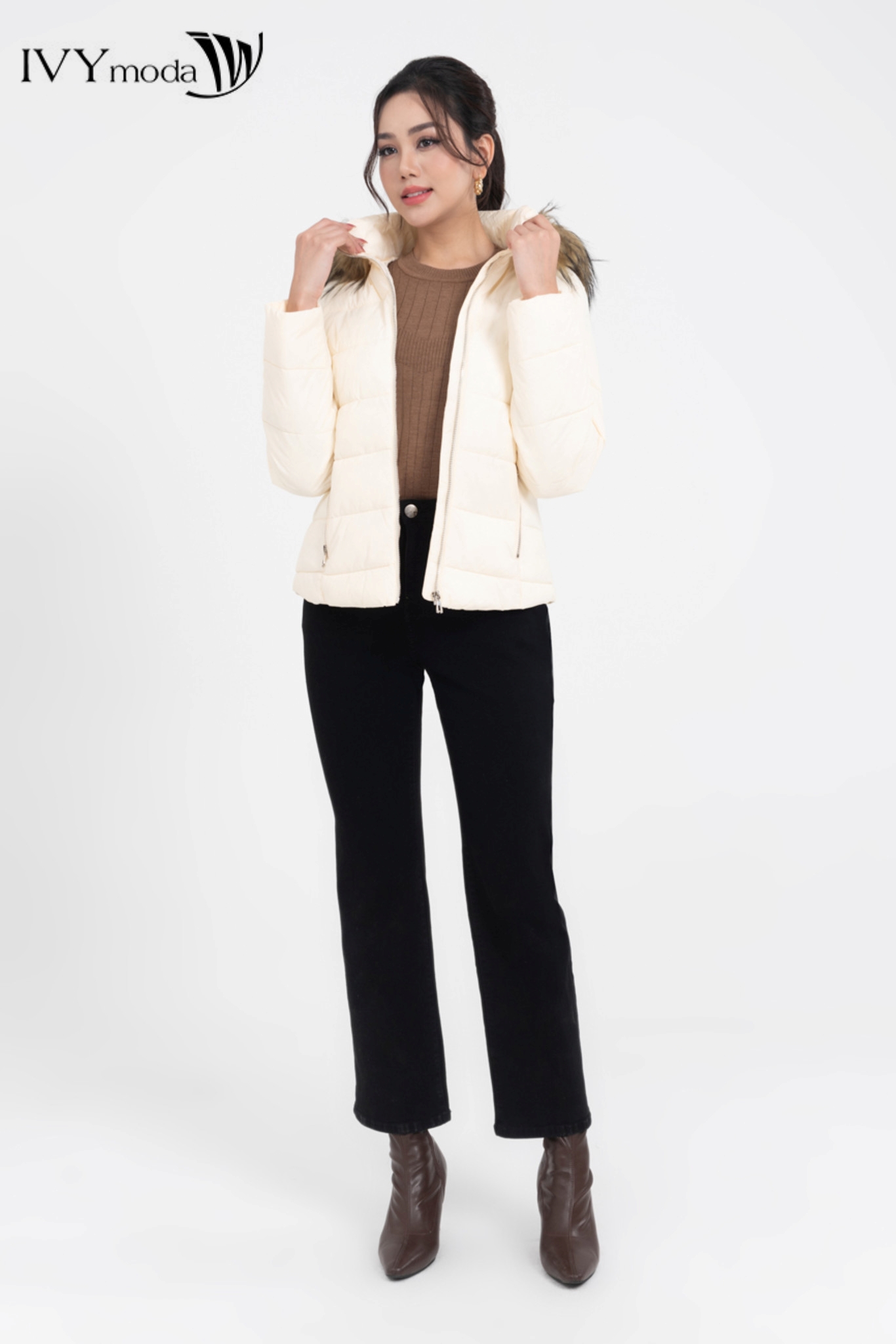 [OUTLET - Không đổi trả] Áo khoác phao nữ cổ mũ viền lông IVY Moda MS 70B9101