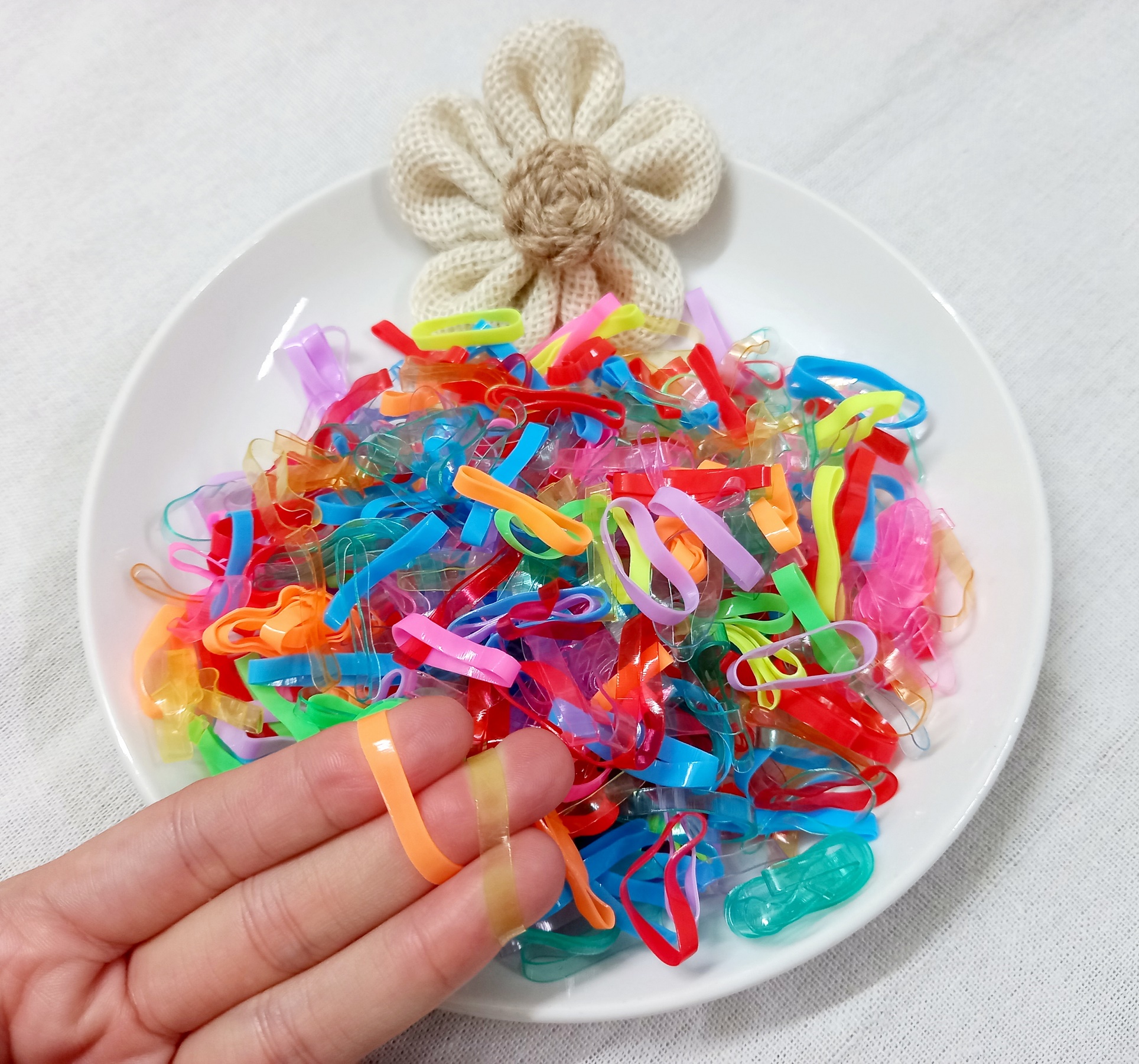 Thun cột tóc cho bé dùng một lần - 100g