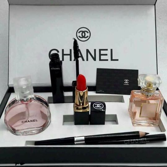 Bộ quà tặng mỹ phẩm Chanel 5 món sang trọng  Bộ trang điểm   TheFaceHoliccom