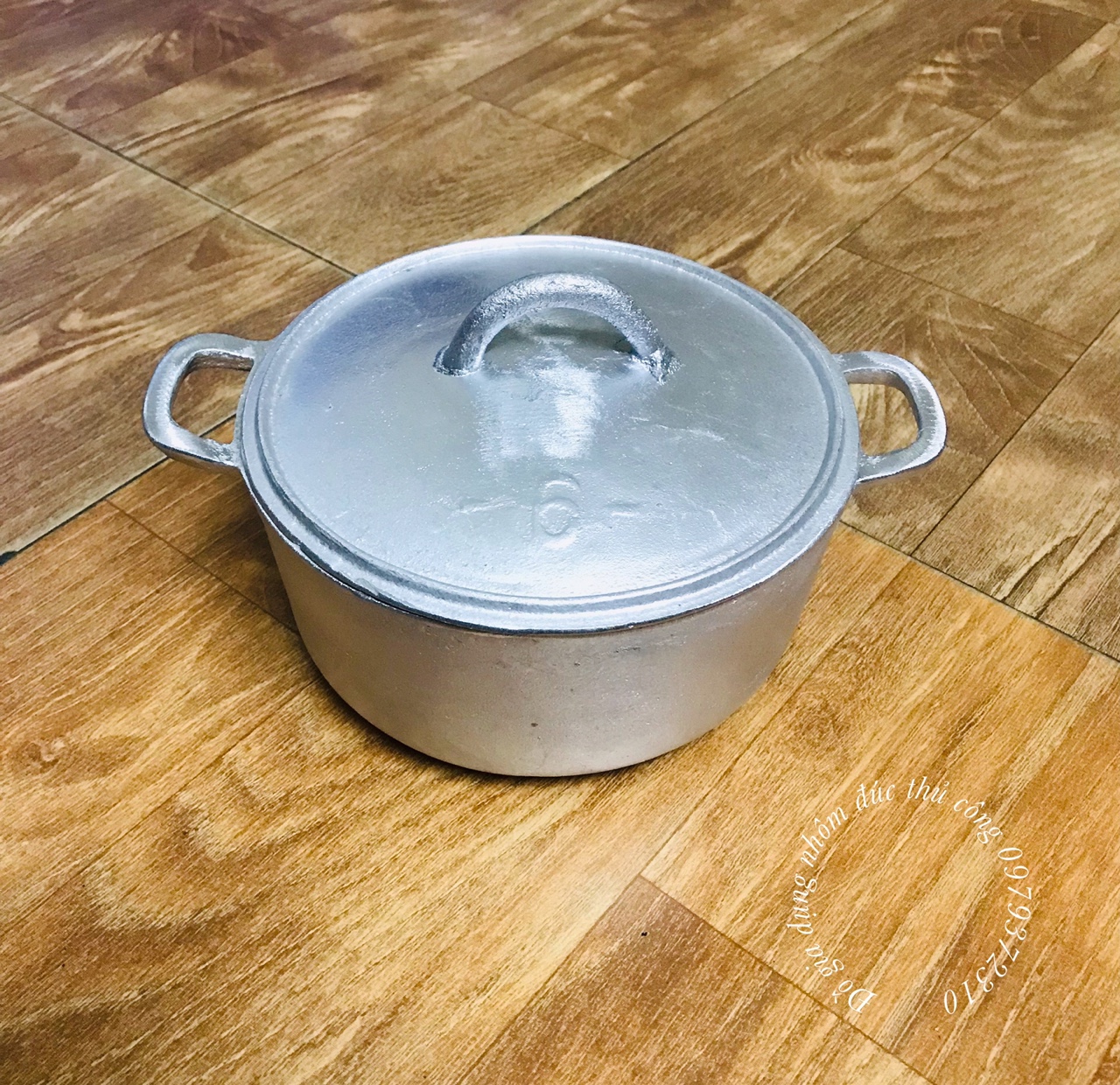 XOONG GANG ĐÚC THỦ CÔNG LÀNG NGHỀ SỐ 6 ( ĐK 18cm )