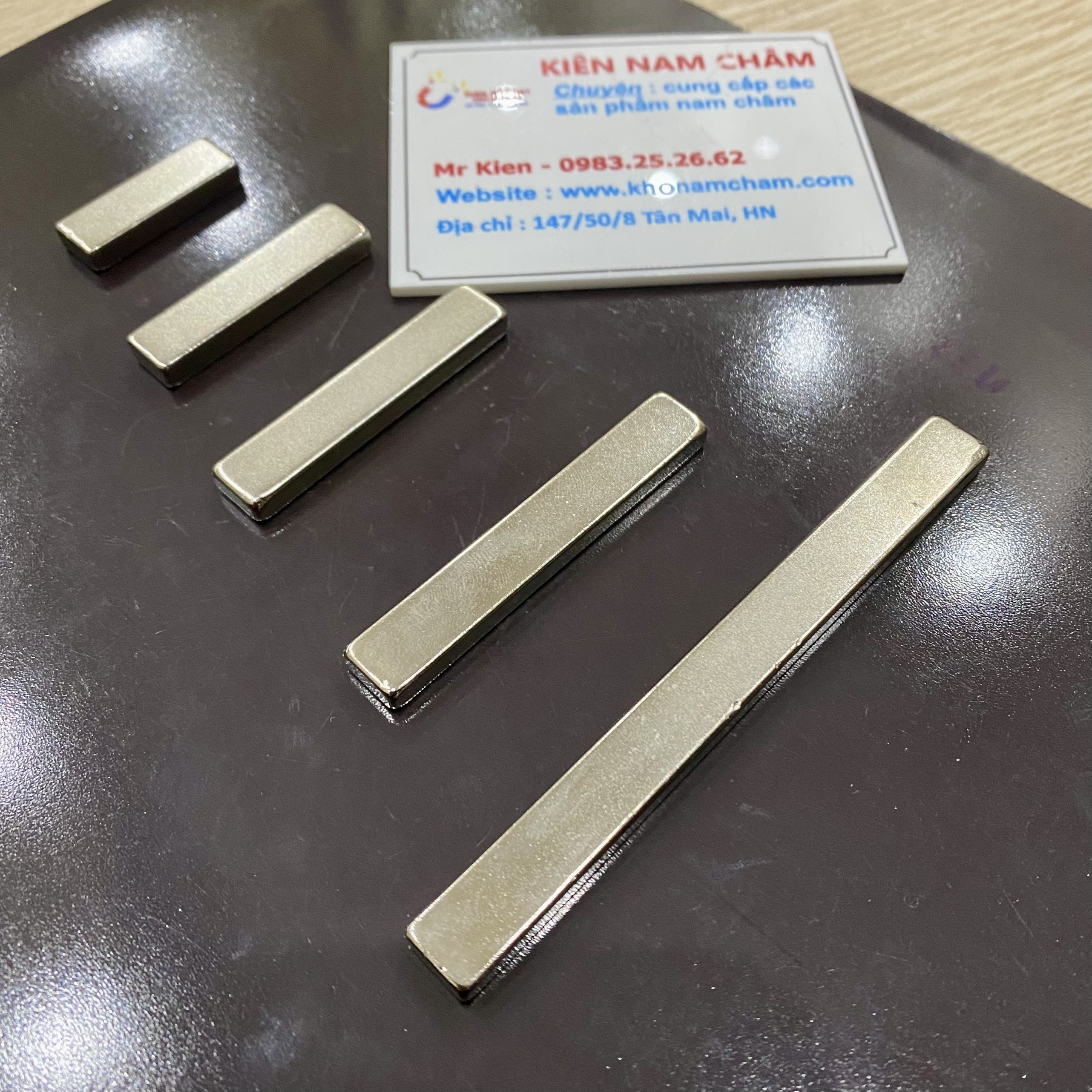 Thanh nam châm chữ nhật nhỏ dài hút mạnh